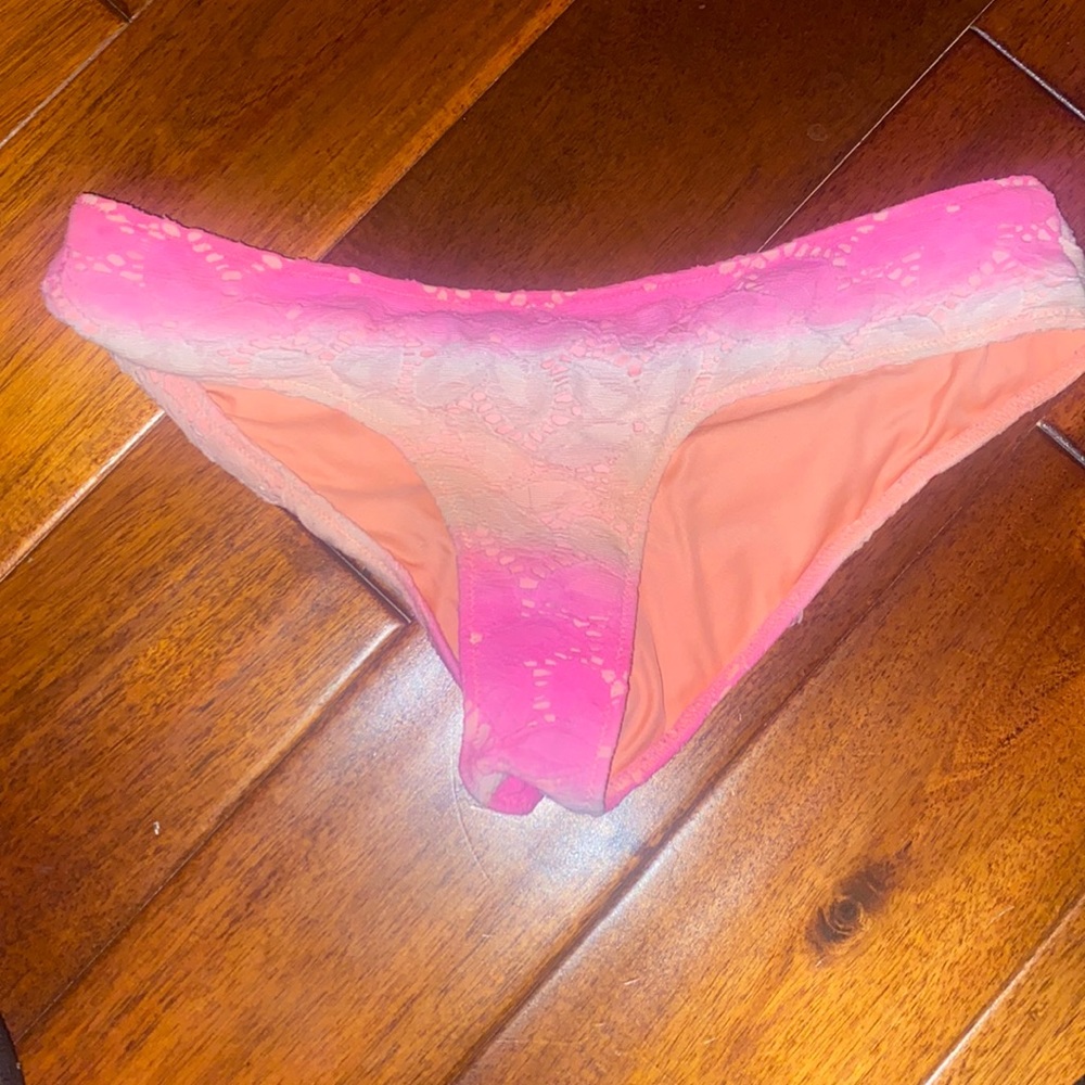 Victoria secret cheeky bottoms!
